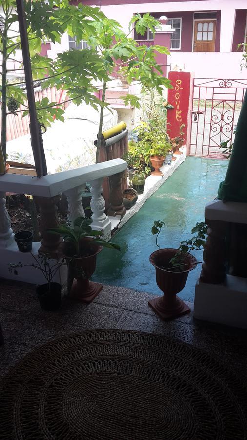 Holiday Home - Guest House Port Antonio Esterno foto