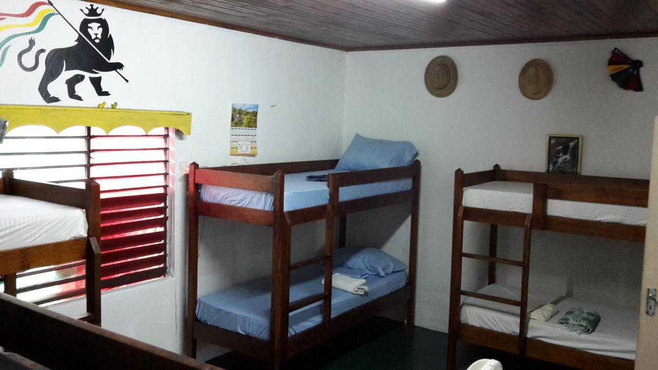 Holiday Home - Guest House Port Antonio Esterno foto