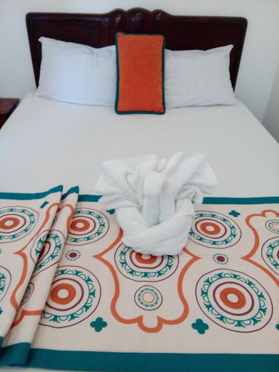 Holiday Home - Guest House Port Antonio Esterno foto